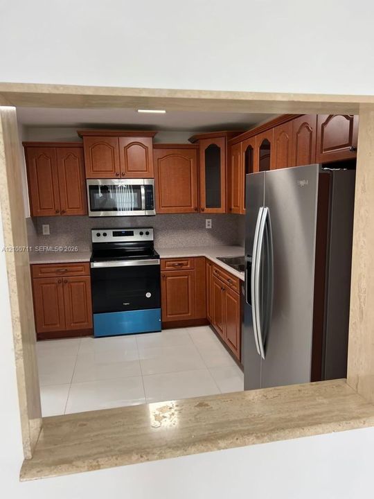 For Sale: $250,000 (2 beds, 2 baths, 1586 Square Feet)