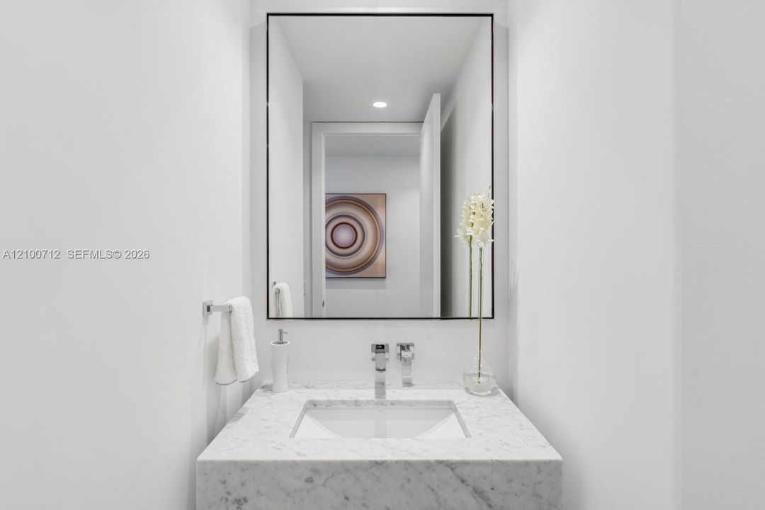 En Venta: $2,950,000 (2 camas, 2 baños, 1245 Pies cuadrados)