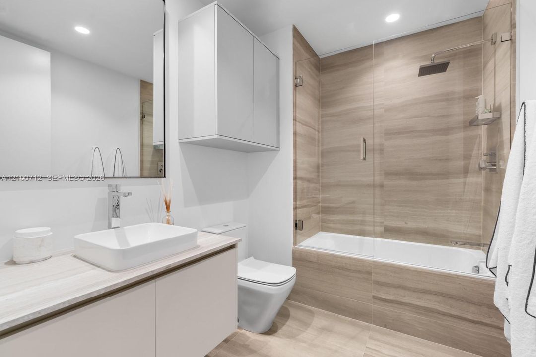 En Venta: $2,950,000 (2 camas, 2 baños, 1245 Pies cuadrados)