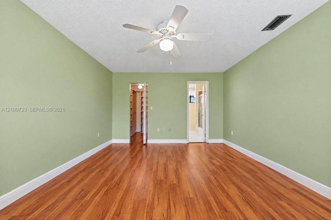 For Sale: $570,000 (3 beds, 2 baths, 1548 Square Feet)