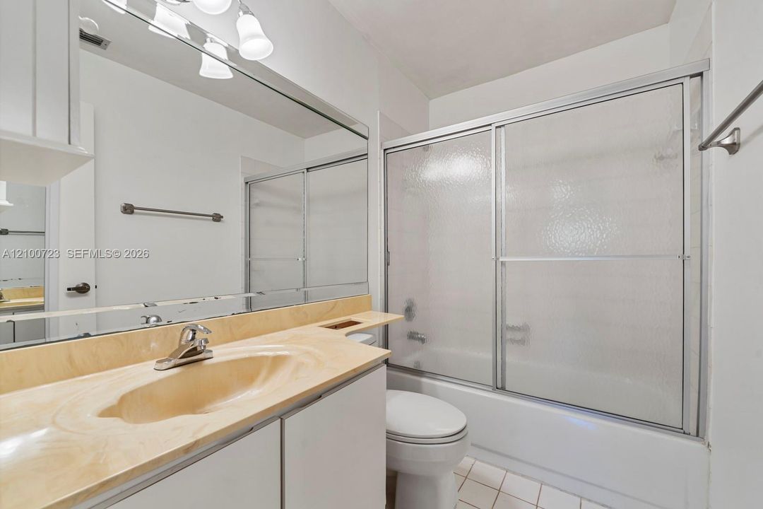 For Sale: $570,000 (3 beds, 2 baths, 1548 Square Feet)