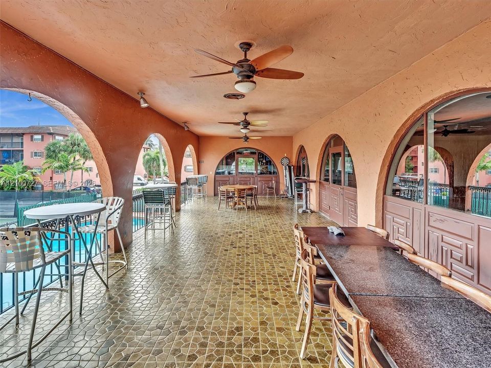 En Venta: $295,000 (3 camas, 2 baños, 1496 Pies cuadrados)