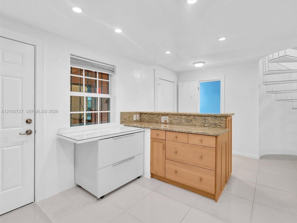 En Venta: $295,000 (3 camas, 2 baños, 1496 Pies cuadrados)