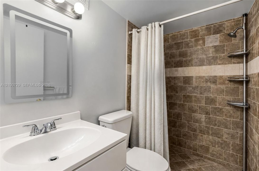 For Sale: $340,000 (3 beds, 2 baths, 1190 Square Feet)