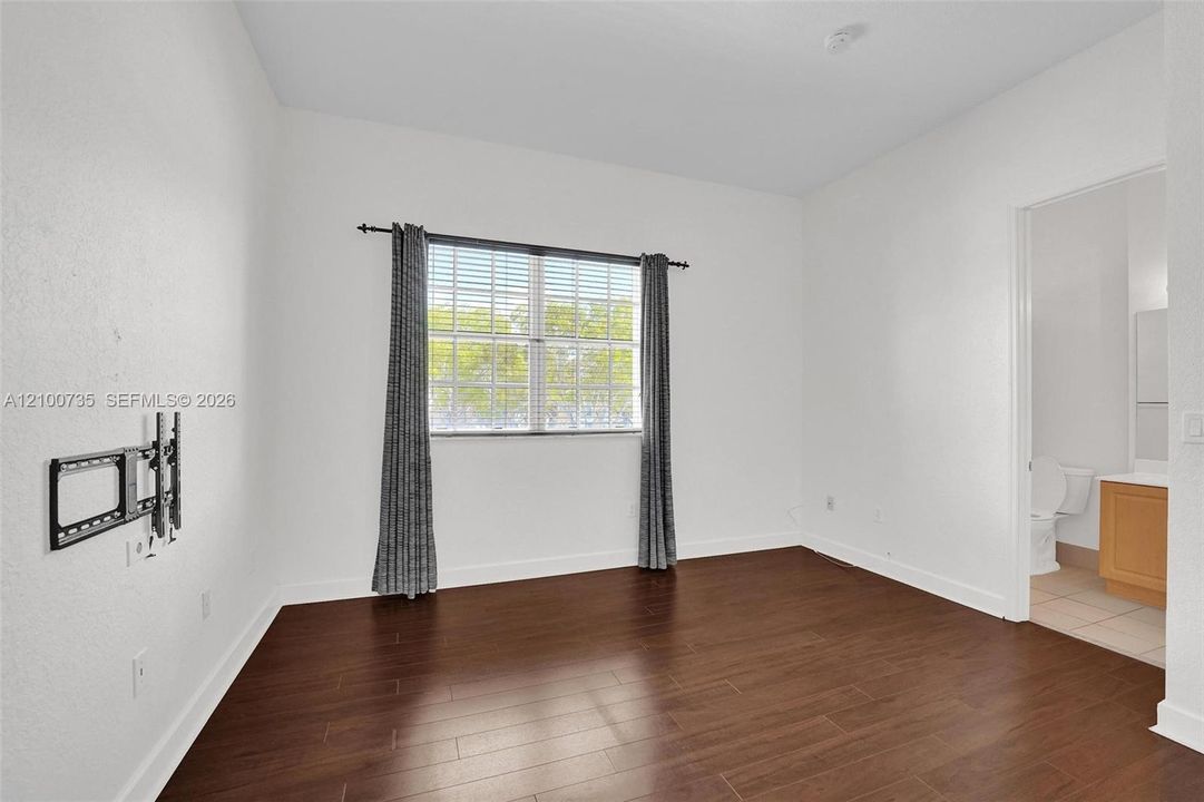 Second bedroom