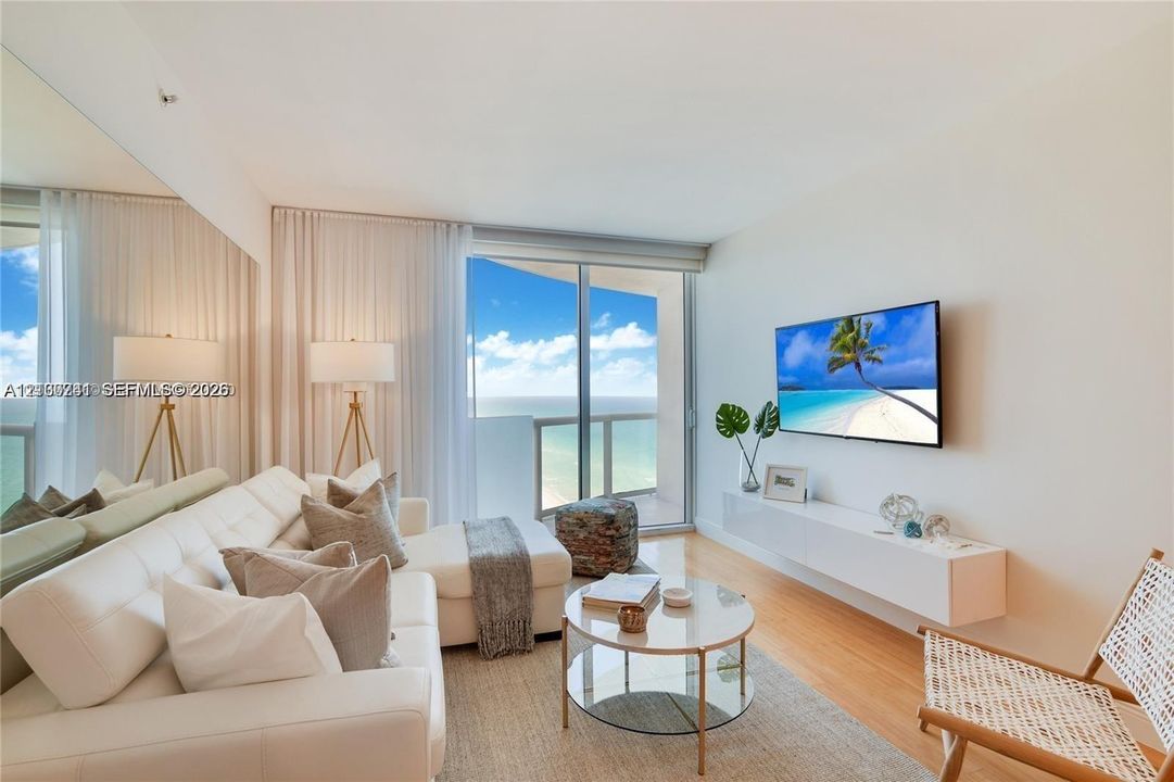 For Rent: $3,850 (1 beds, 1 baths, 683 Square Feet)