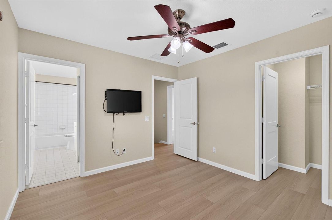 Second suite