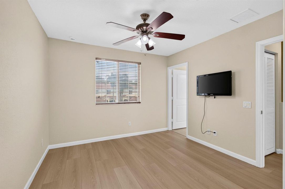 Second suite