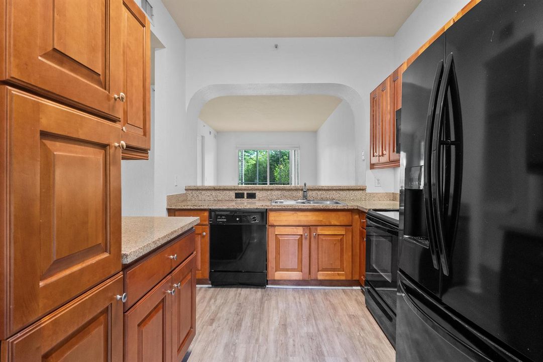 3500 Oaks Clubhouse Dr3