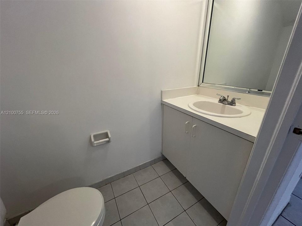 В аренду: $2,950 (2 спален, 2 ванн, 1152 Квадратных фут)
