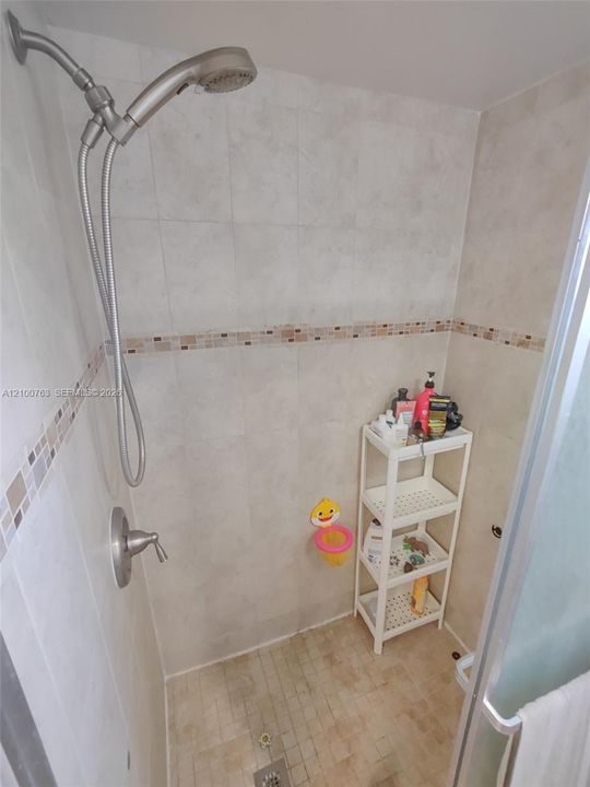 En Renta: $2,597 (3 camas, 2 baños, 1633 Pies cuadrados)