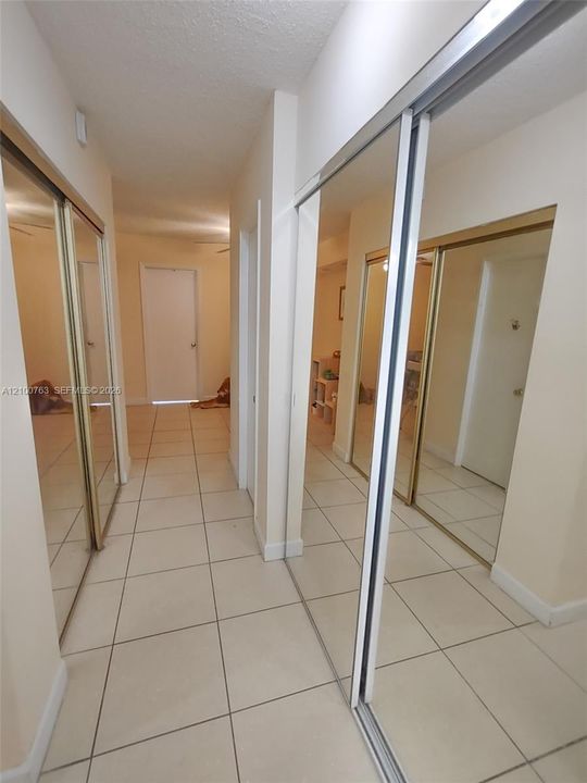 En Renta: $2,597 (3 camas, 2 baños, 1633 Pies cuadrados)
