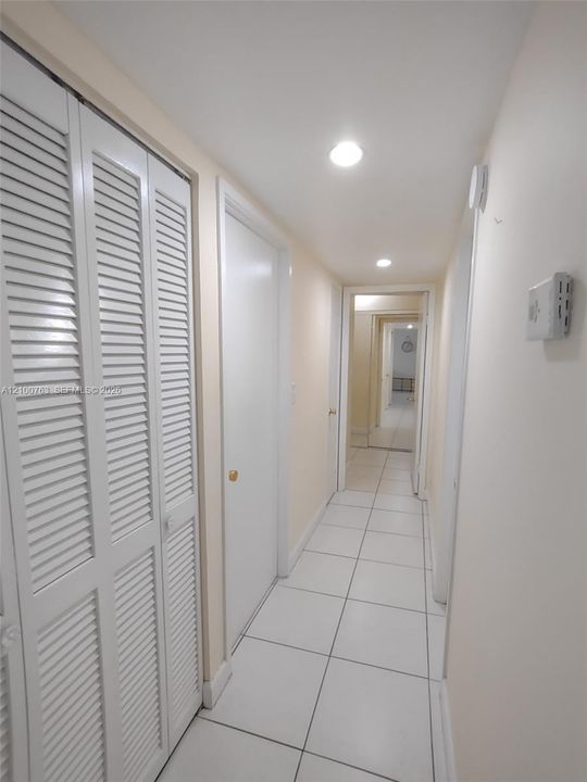 En Renta: $2,597 (3 camas, 2 baños, 1633 Pies cuadrados)