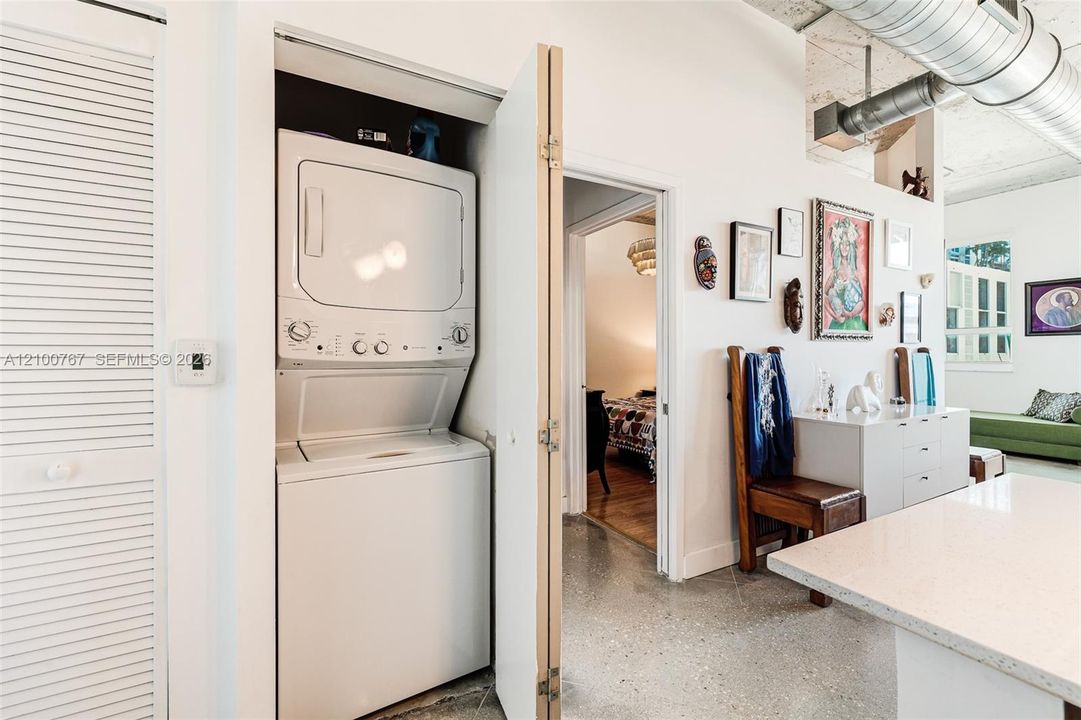В аренду: $2,900 (1 спален, 1 ванн, 795 Квадратных фут)