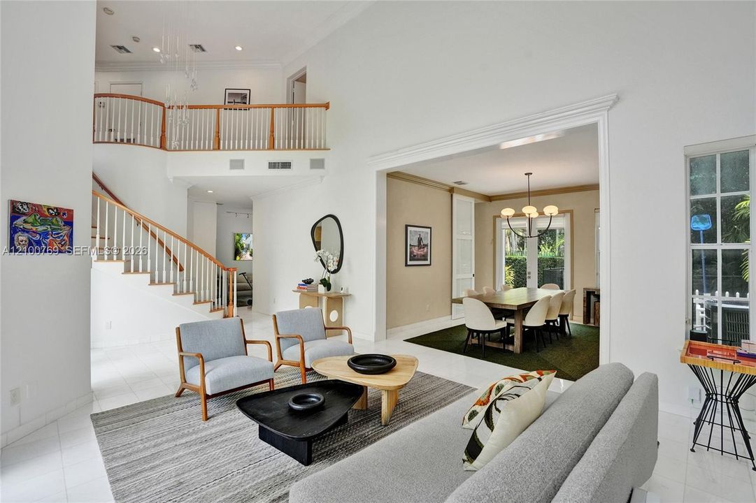 For Rent: $12,950 (5 beds, 6 baths, 3313 Square Feet)
