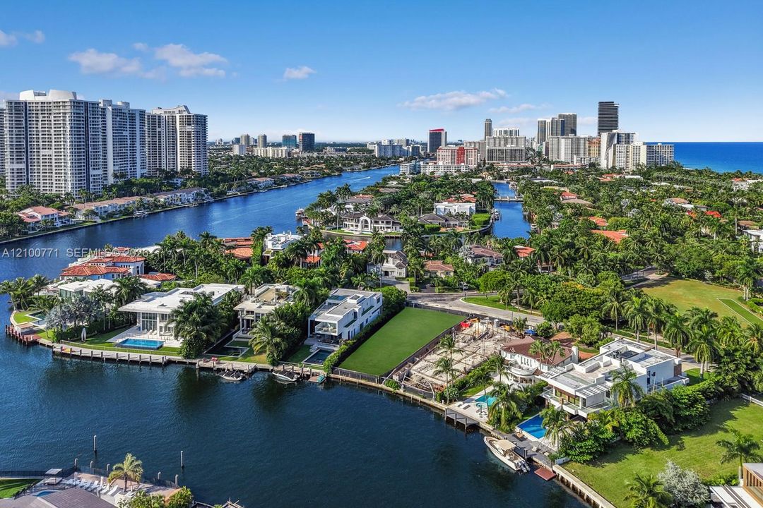 На продажу: $7,775,000 (6 спален, 6 ванн, 0 Квадратных фут)