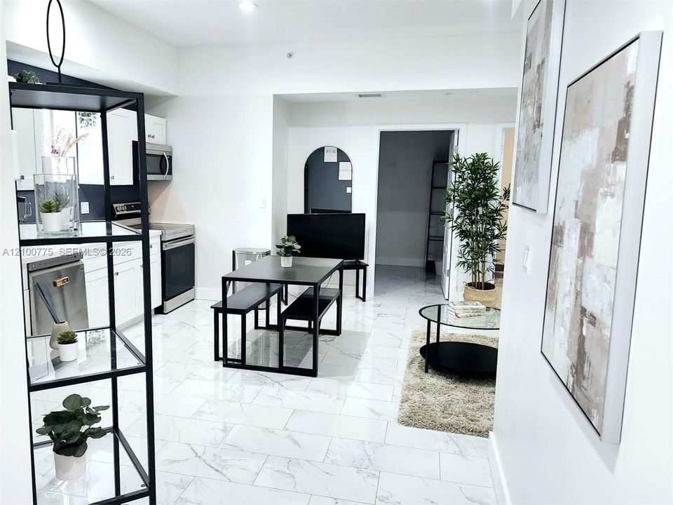 En Renta: $3,095 (3 camas, 2 baños, 11077 Pies cuadrados)