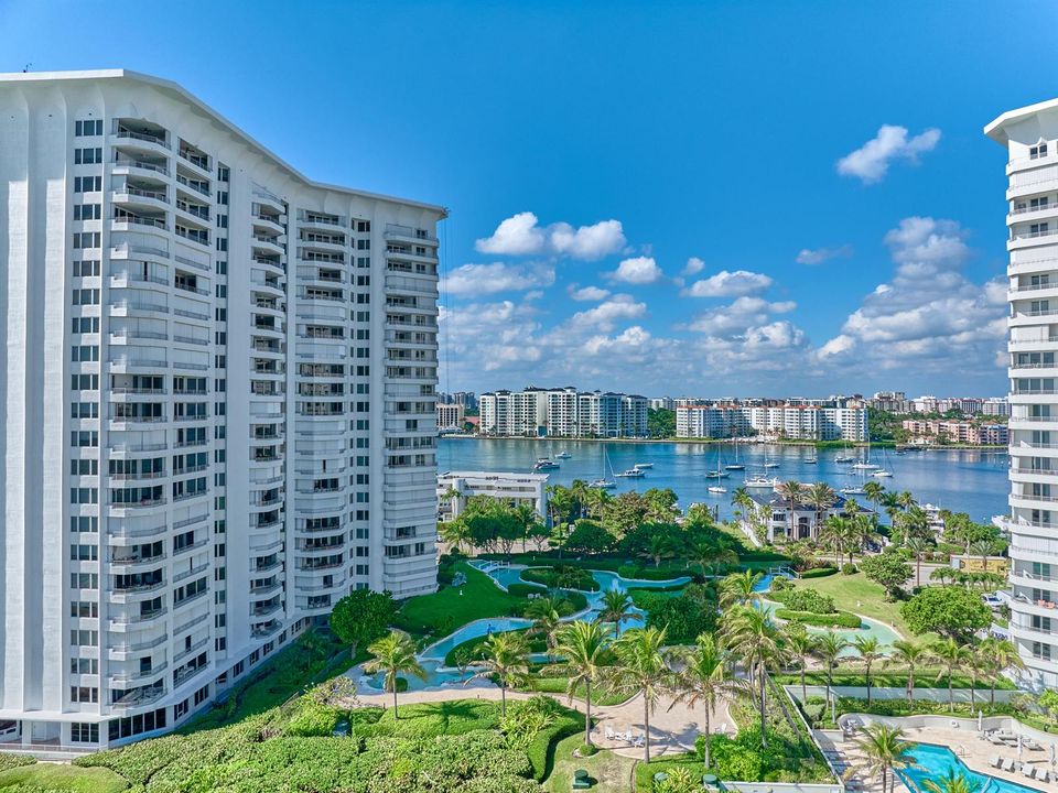 Building center gardesna dn lake view