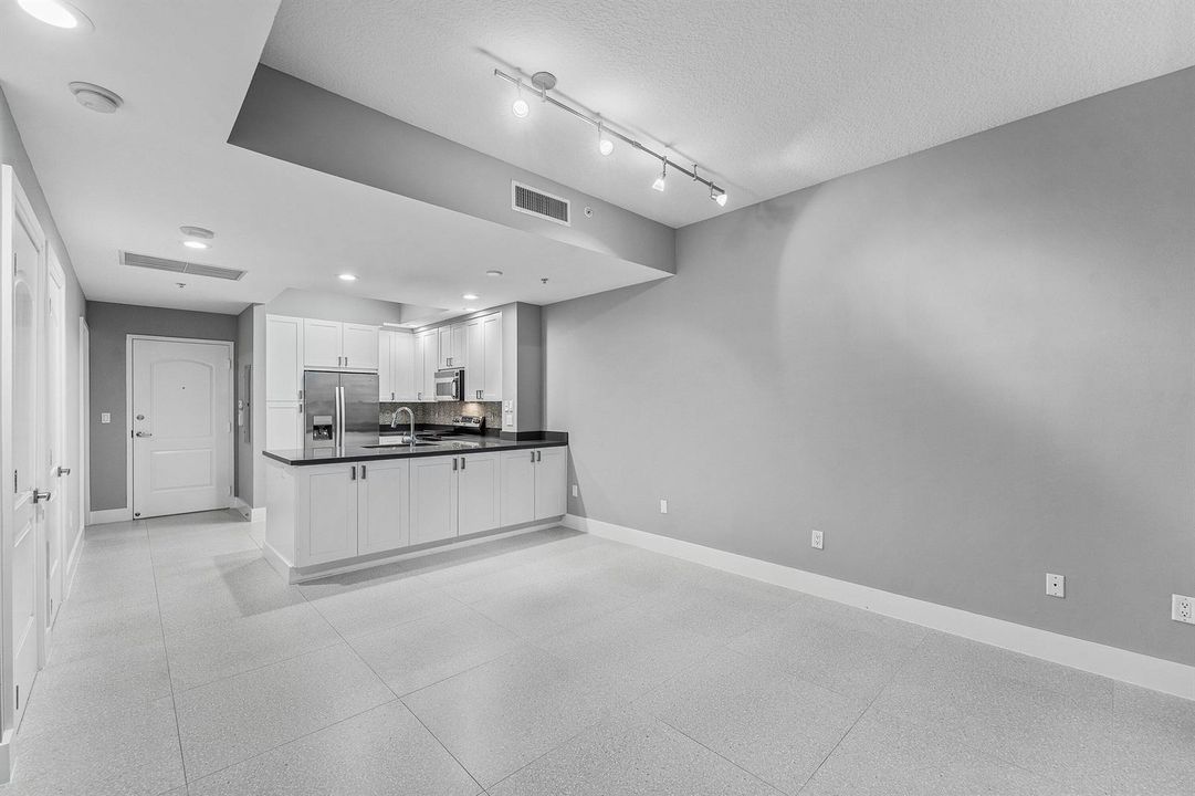 012-801SouthOliveAvenue-Unit820-WestPalm