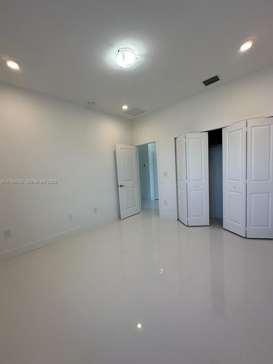 For Rent: $3,900 (4 beds, 3 baths, 2254 Square Feet)