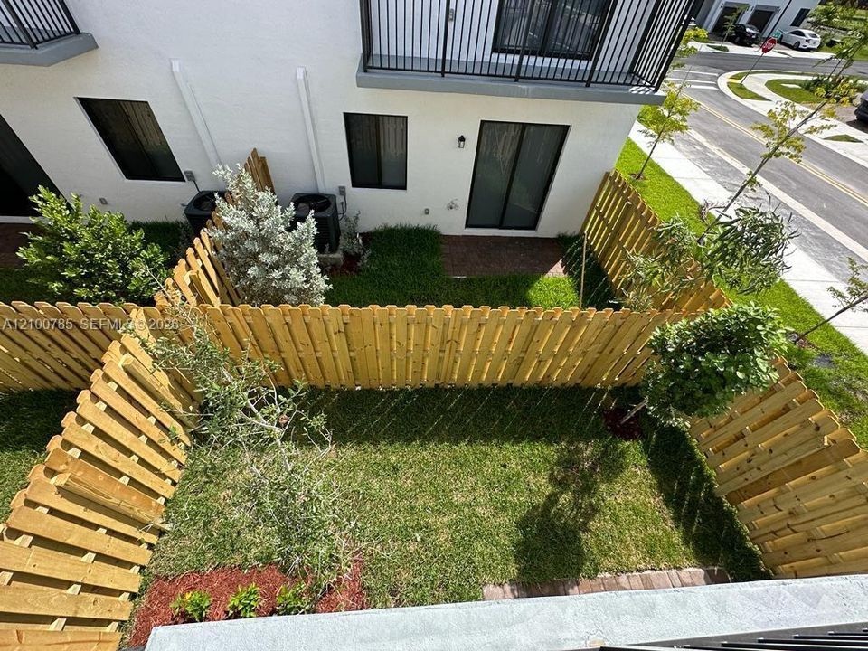 For Rent: $3,900 (4 beds, 3 baths, 2254 Square Feet)