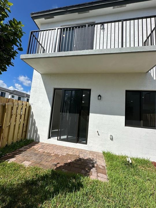For Rent: $3,900 (4 beds, 3 baths, 2254 Square Feet)