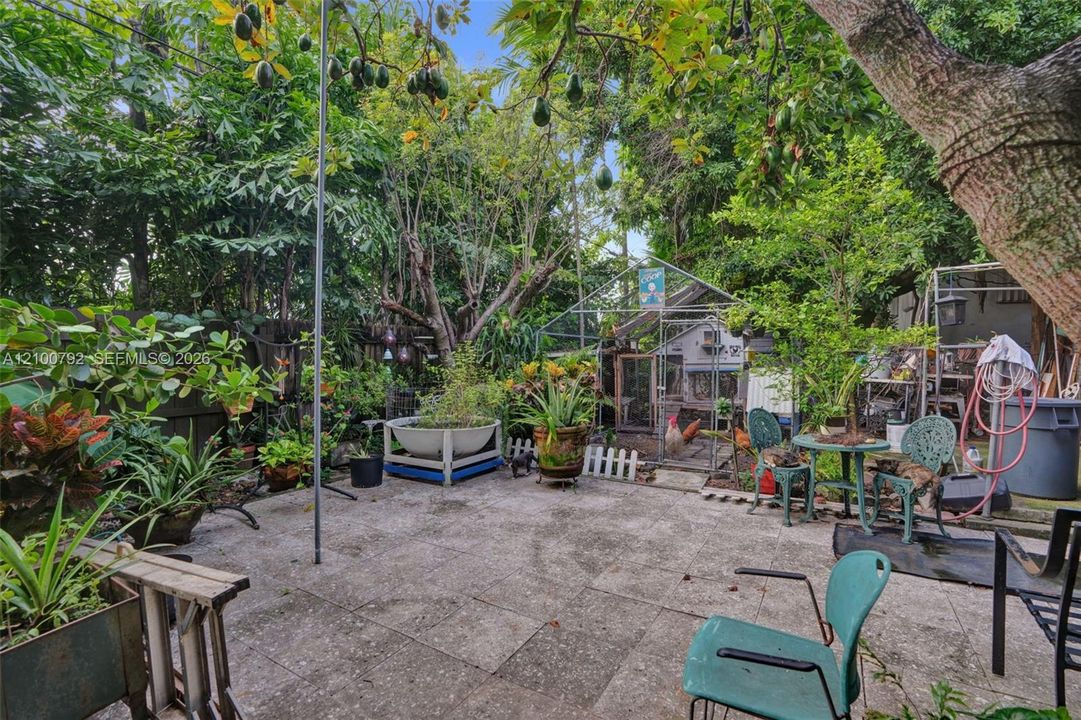 En Venta: $849,900 (6 camas, 4 baños, 2382 Pies cuadrados)