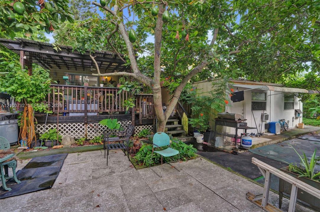 En Venta: $849,900 (6 camas, 4 baños, 2382 Pies cuadrados)