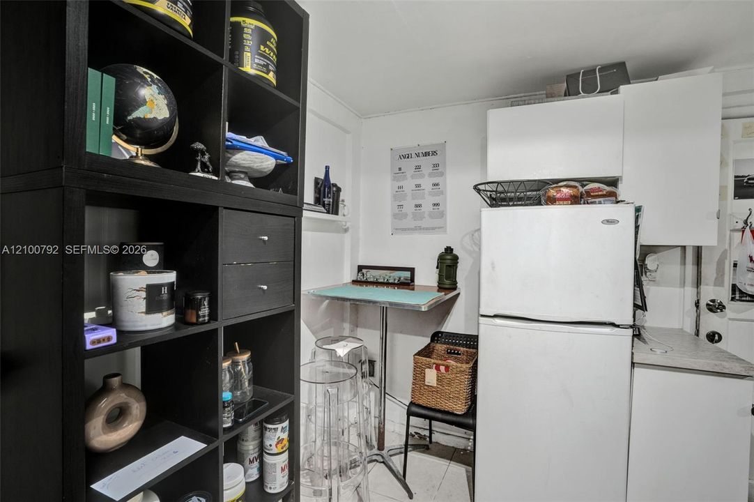 En Venta: $849,900 (6 camas, 4 baños, 2382 Pies cuadrados)