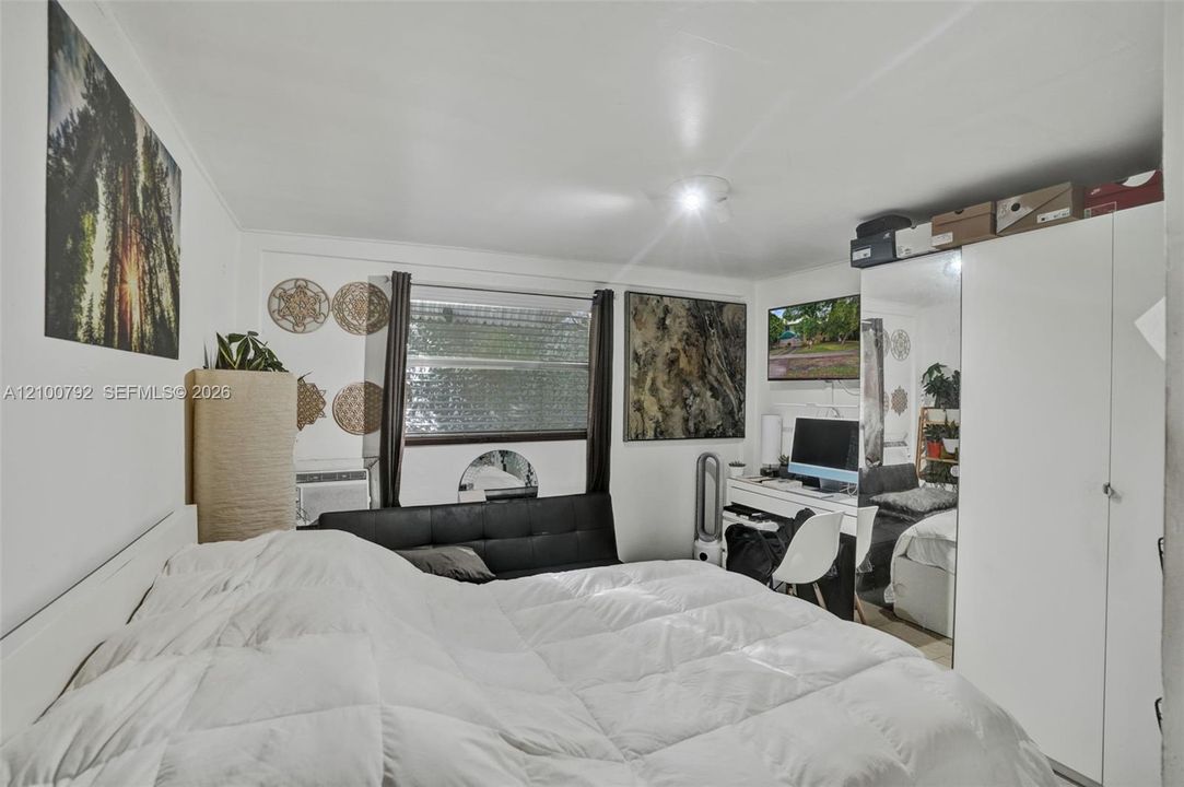 En Venta: $849,900 (6 camas, 4 baños, 2382 Pies cuadrados)