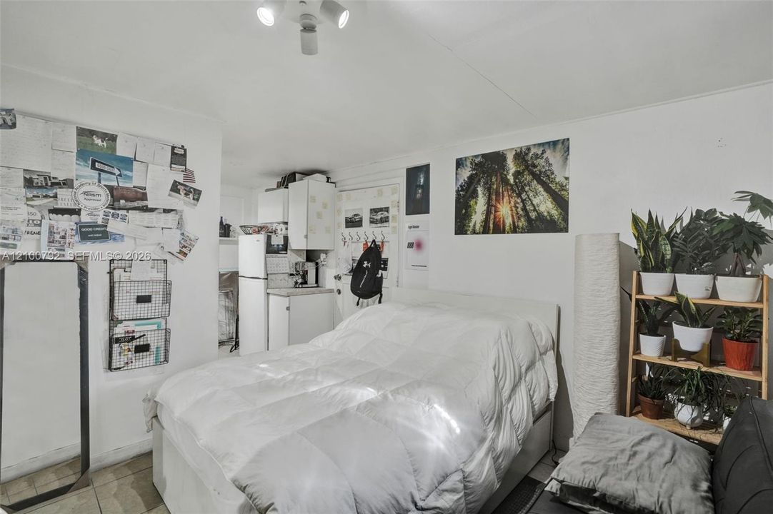 En Venta: $849,900 (6 camas, 4 baños, 2382 Pies cuadrados)