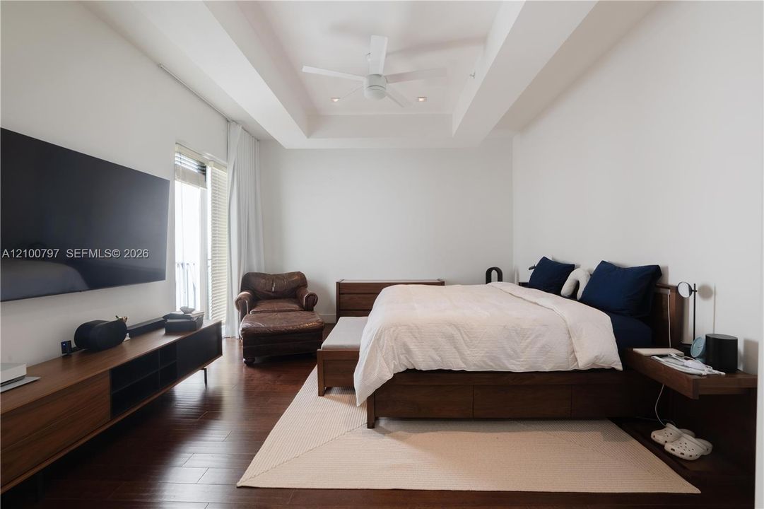 For Rent: $11,500 (3 beds, 3 baths, 3304 Square Feet)