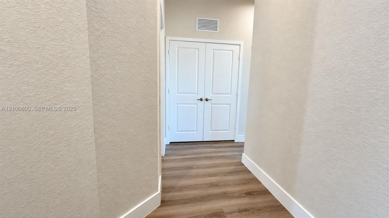 На продажу: $435,999 (3 спален, 2 ванн, 1530 Квадратных фут)