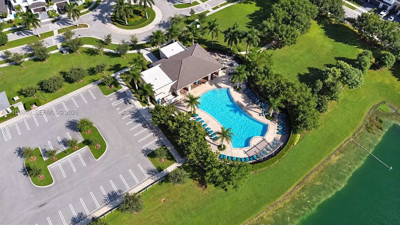 На продажу: $435,999 (3 спален, 2 ванн, 1530 Квадратных фут)