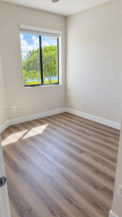 На продажу: $435,999 (3 спален, 2 ванн, 1530 Квадратных фут)
