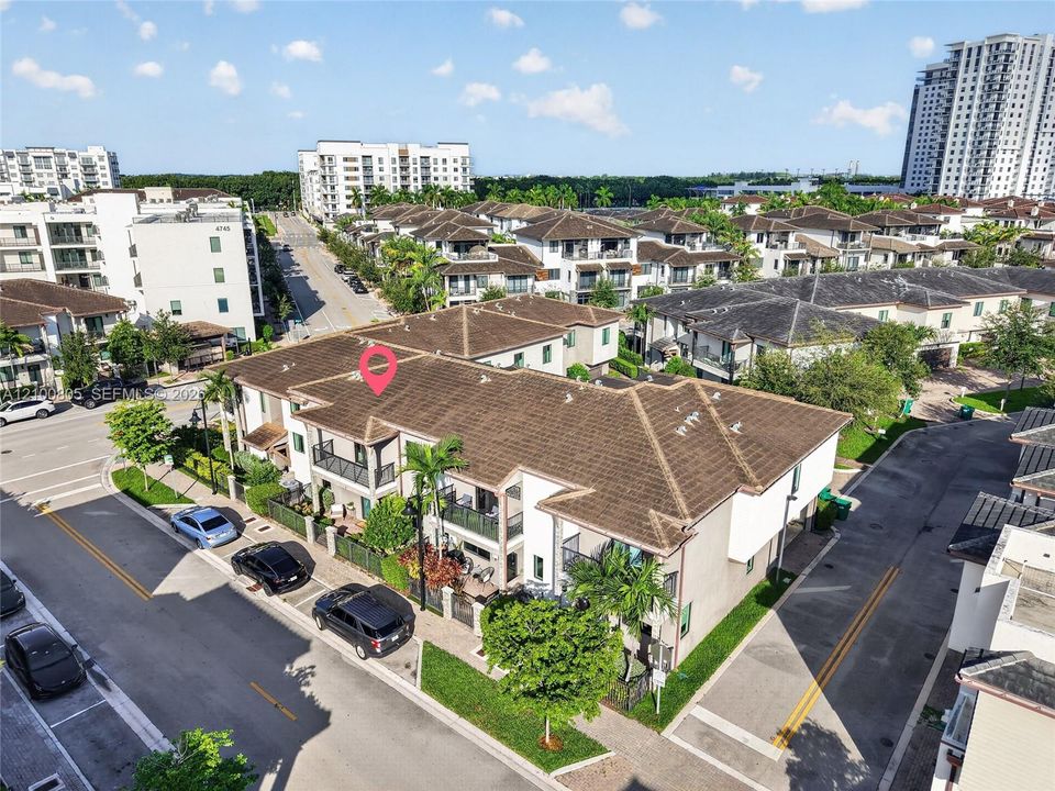 For Sale: $729,000 (3 beds, 2 baths, 1570 Square Feet)