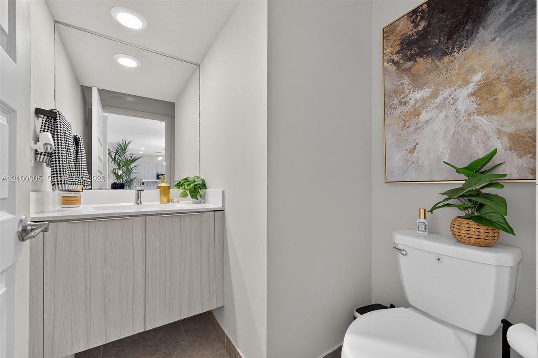 For Sale: $729,000 (3 beds, 2 baths, 1570 Square Feet)