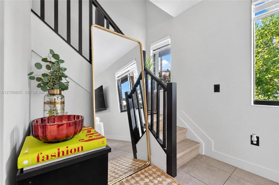 For Sale: $729,000 (3 beds, 2 baths, 1570 Square Feet)