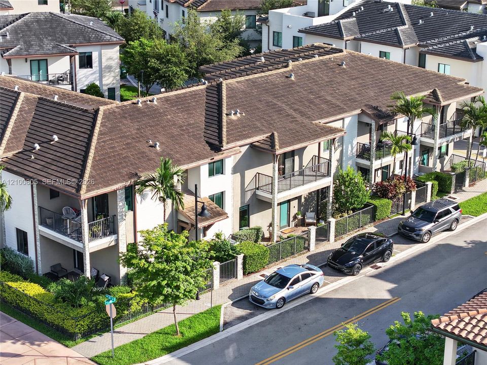 For Sale: $729,000 (3 beds, 2 baths, 1570 Square Feet)