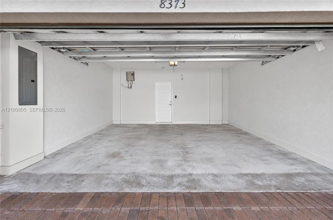 For Sale: $729,000 (3 beds, 2 baths, 1570 Square Feet)