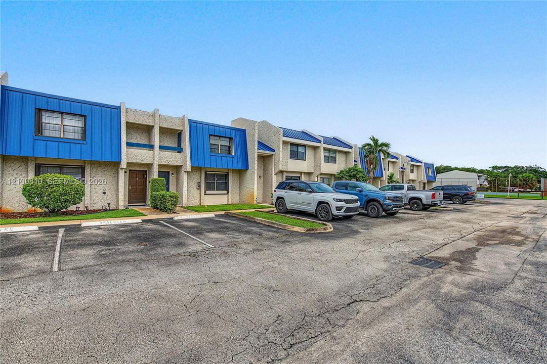 En Venta: $459,999 (2 camas, 2 baños, 1830 Pies cuadrados)