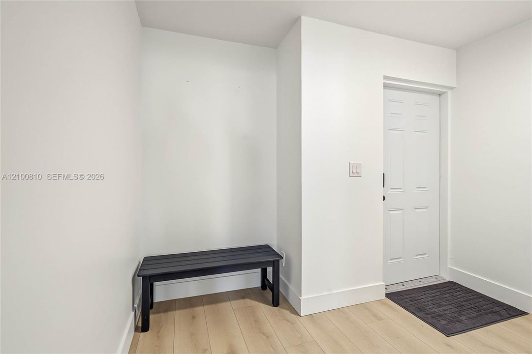En Venta: $459,999 (2 camas, 2 baños, 1830 Pies cuadrados)