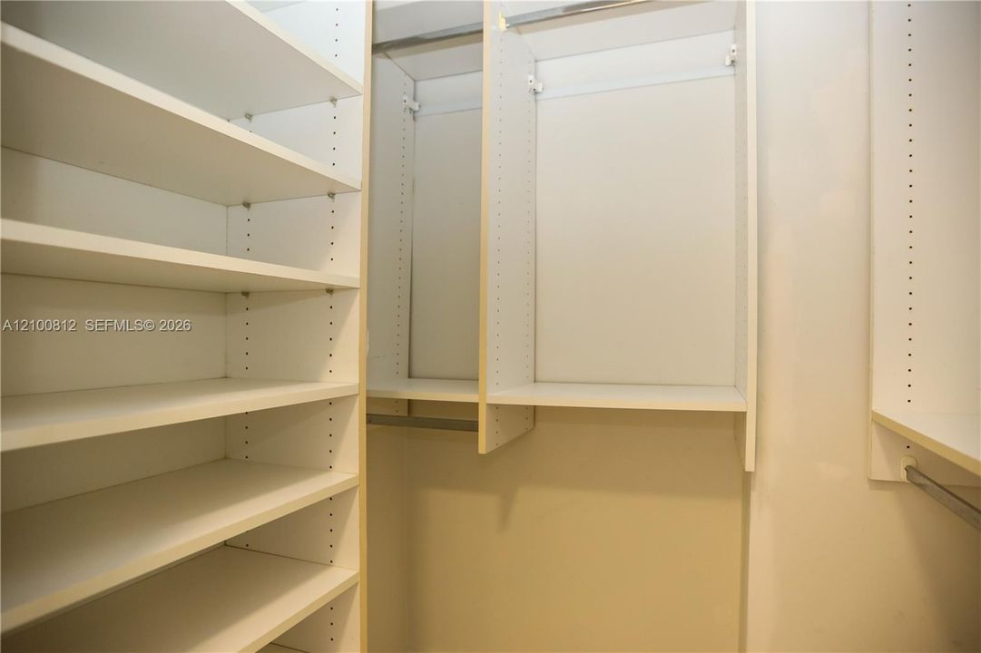 На продажу: $490,000 (3 спален, 2 ванн, 1570 Квадратных фут)