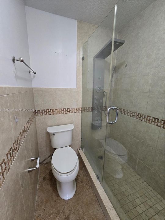 В аренду: $3,400 (3 спален, 2 ванн, 1434 Квадратных фут)