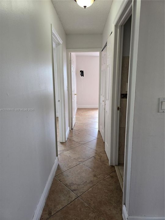 В аренду: $3,400 (3 спален, 2 ванн, 1434 Квадратных фут)