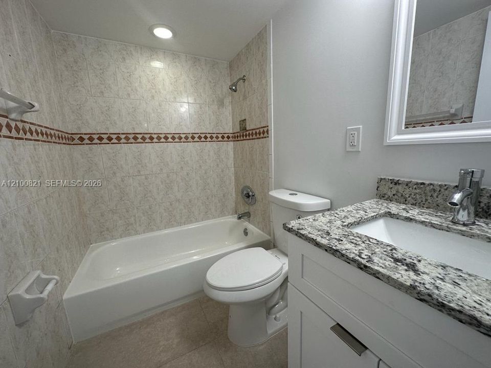 В аренду: $2,290 (2 спален, 2 ванн, 932 Квадратных фут)
