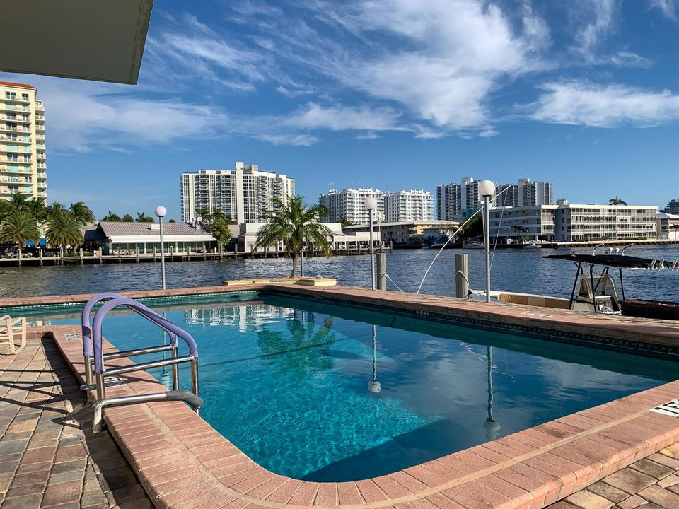 Lauderdale T-3 - Copy