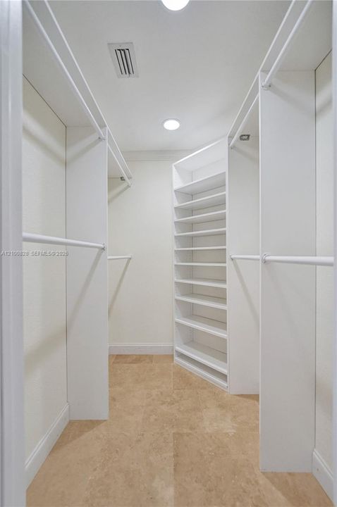 В аренду: $6,450 (3 спален, 2 ванн, 2016 Квадратных фут)