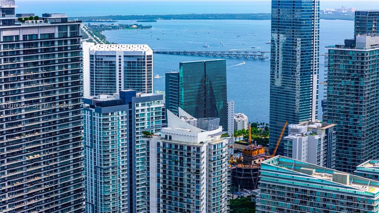 На продажу: $649,000 (2 спален, 2 ванн, 910 Квадратных фут)