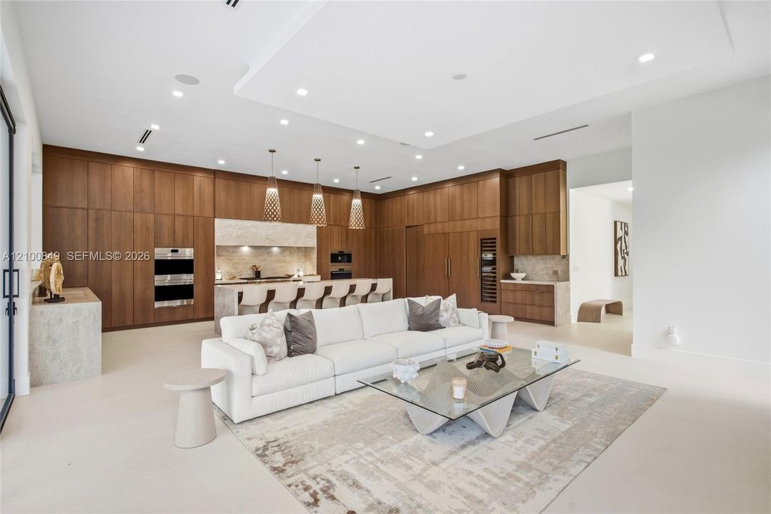 На продажу: $9,495,000 (9 спален, 9 ванн, 9287 Квадратных фут)